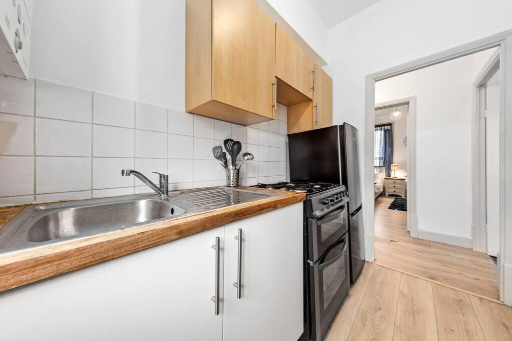 Apartment Luxury Sleep 4 Near Hyde Park Ed1 London